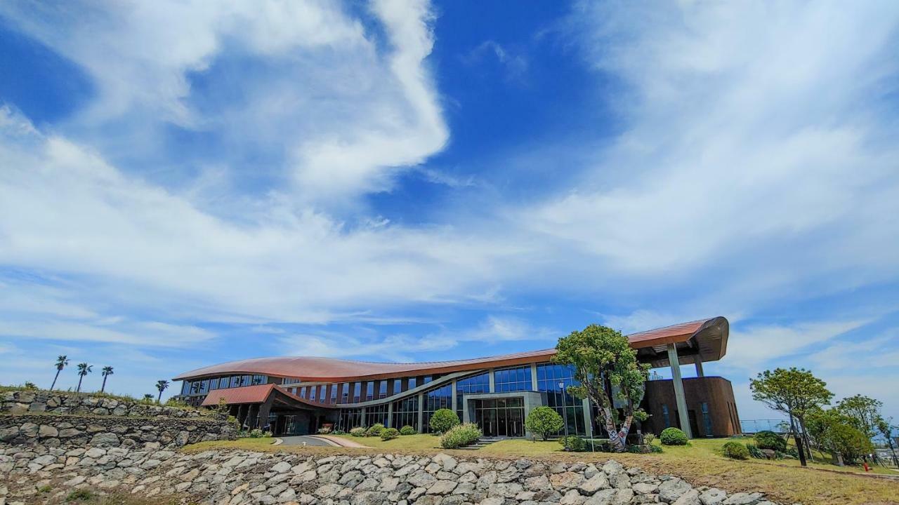 Camphortree Hotel And Resort Jeju Exterior foto
